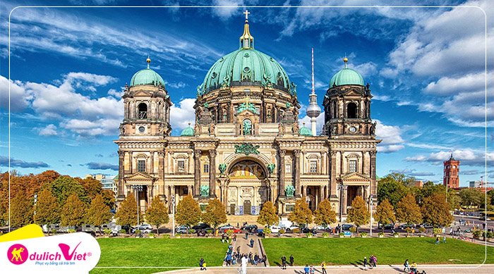 nha-tho-chinh-toa-berlin-duc-du-lich-viet