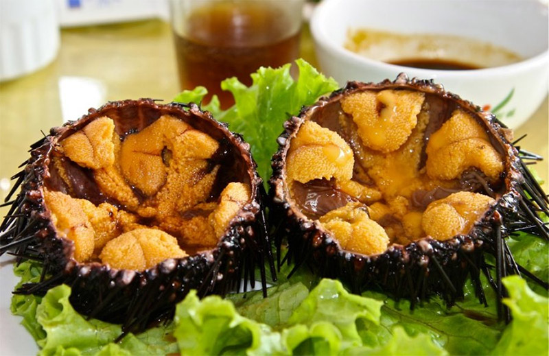 Nhum nướng Phú Quốc là món ăn hải sản có giá cả phải chăng