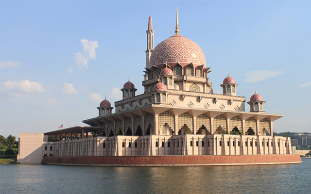 Những địa điểm du lịch hấp dẫn nhất tại thành phố Putrajaya dành cho du khách tham quan