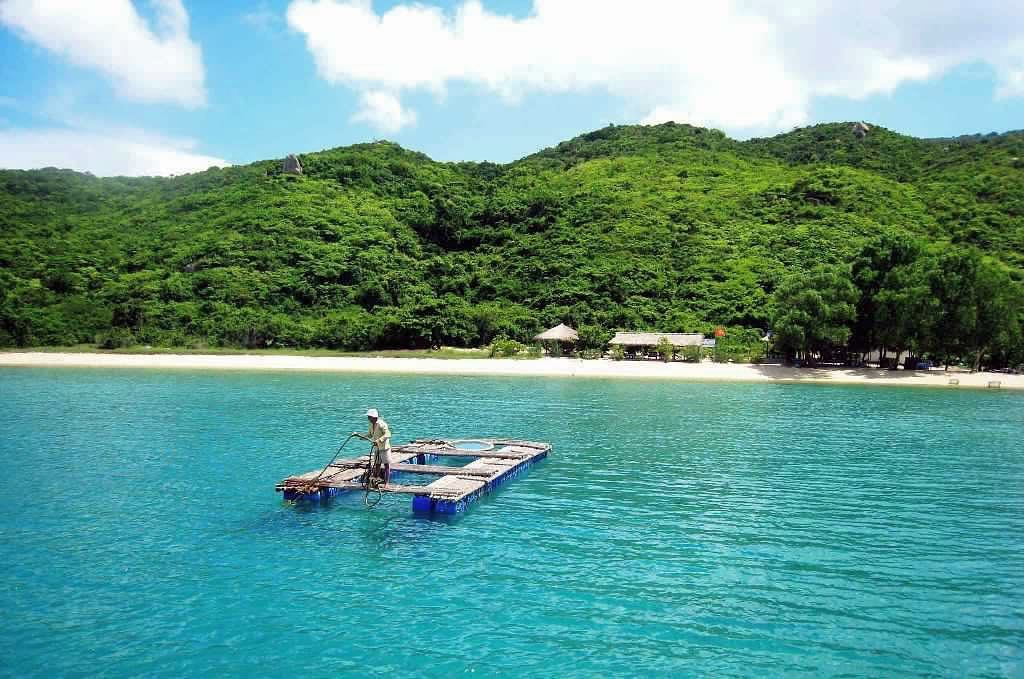 Du lịch Nha Trang - Vịnh Ninh Vân vẻ đẹp hoang sơ thơ mộng