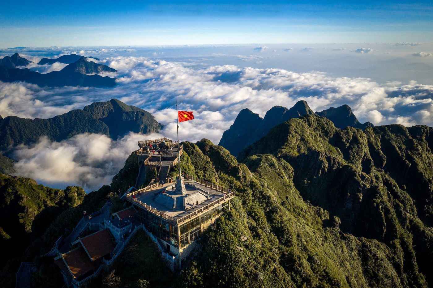 Chinh phục đỉnh Fansipan - Nóc nhà Đông Dương