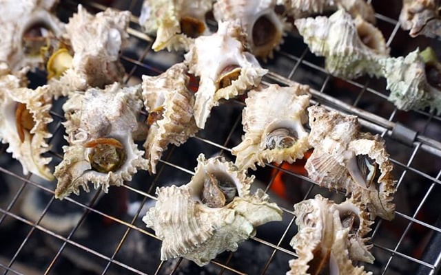 Ốc gai xương rồng nướng mỡ hành