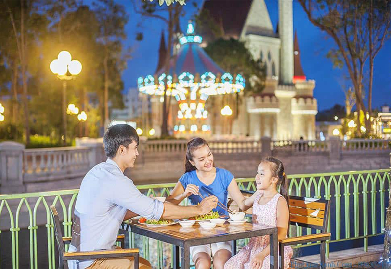 Khu phố ẩm thực đa dạng và sang trọng tại VinWonders Phú Quốc