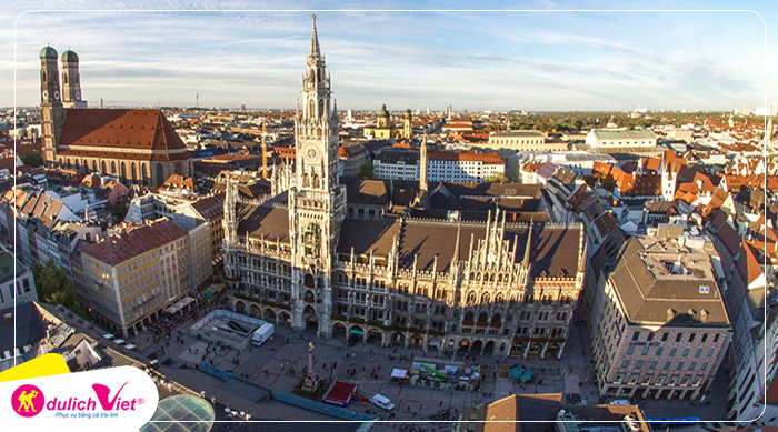 quang-truong-marienplatz-duc-du-lich-viet