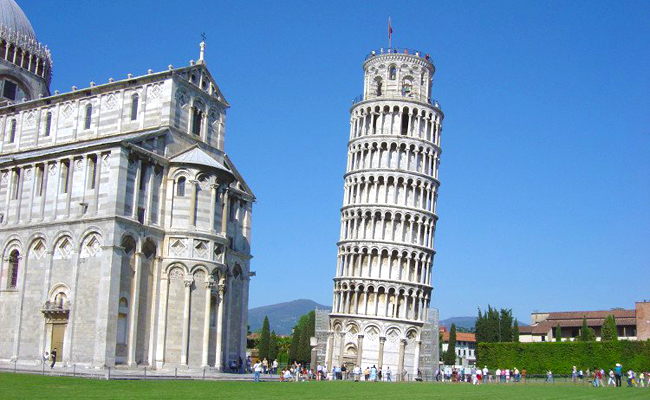 Tháp nghiêng Pisa