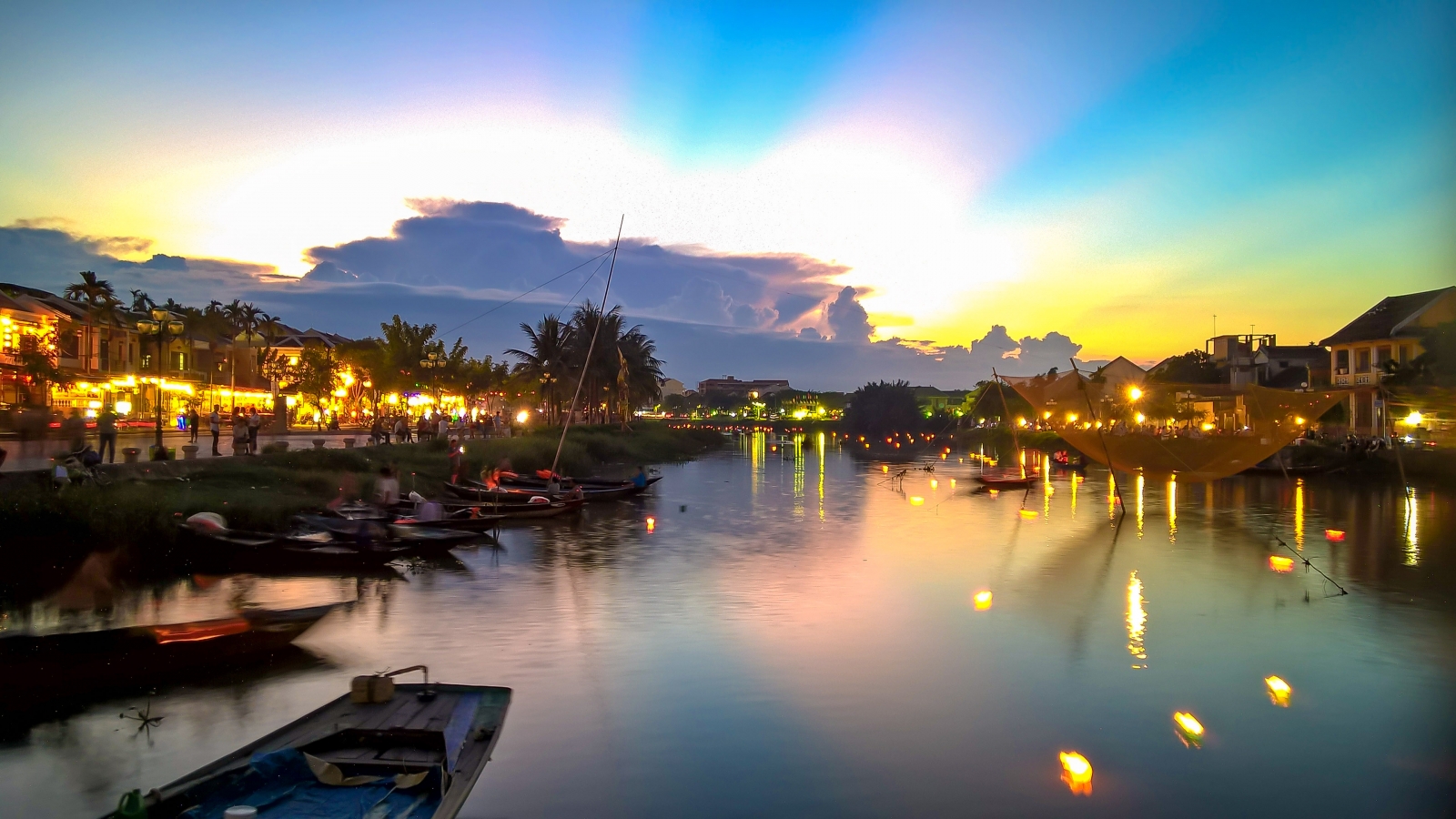 Phố cổ Hội An với vẻ đẹp cổ kính