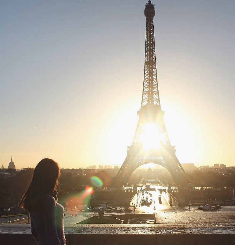 Tháp Eiffel - biểu tượng của kinh đô ánh sáng Paris