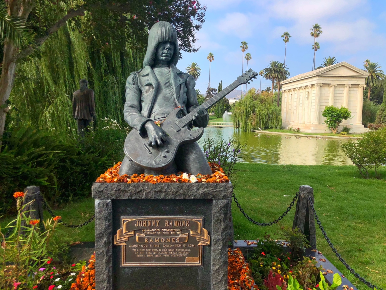 Nghĩa trang Hollywood Forever - nơi an nghỉ của các nhân vật nổi tiếng