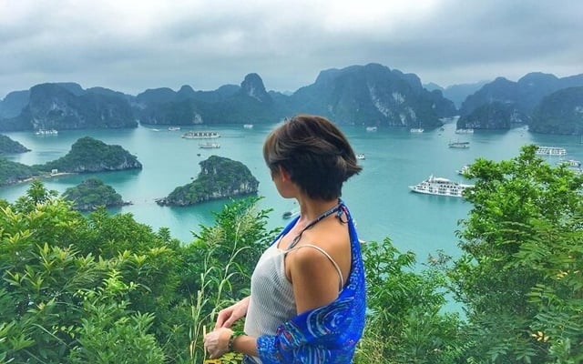 Toàn cảnh Vịnh Hạ Long, Quảng Ninh nhìn từ trên cao